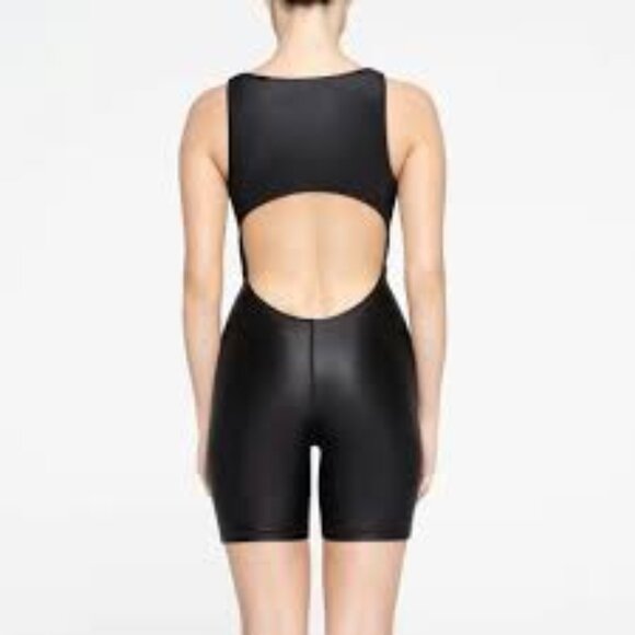 Skims Shine Swim Cut Out Cycle Suit - Picture 2 of 4